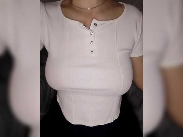 Liza17Liza's BongaCams show and profile