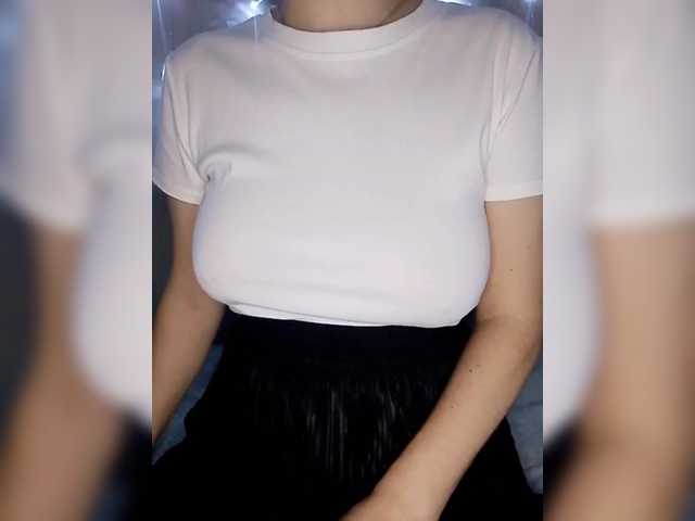 Liza17Liza's BongaCams show and profile