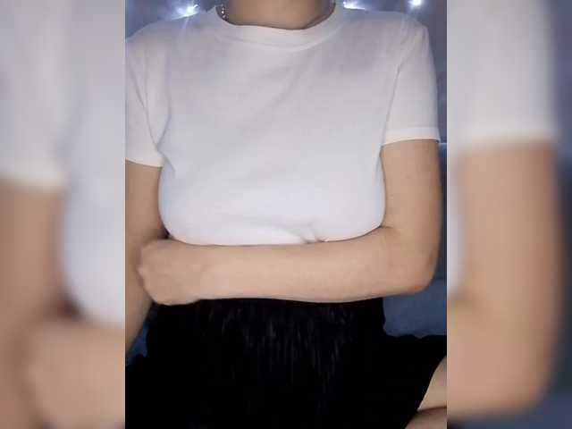 Liza17Liza's BongaCams show and profile
