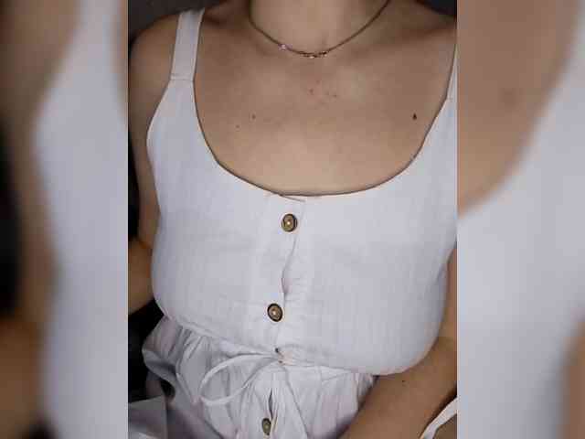 Liza_555 webcam
