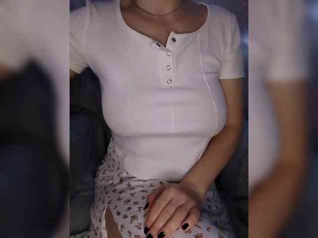 Liza_555 webcam