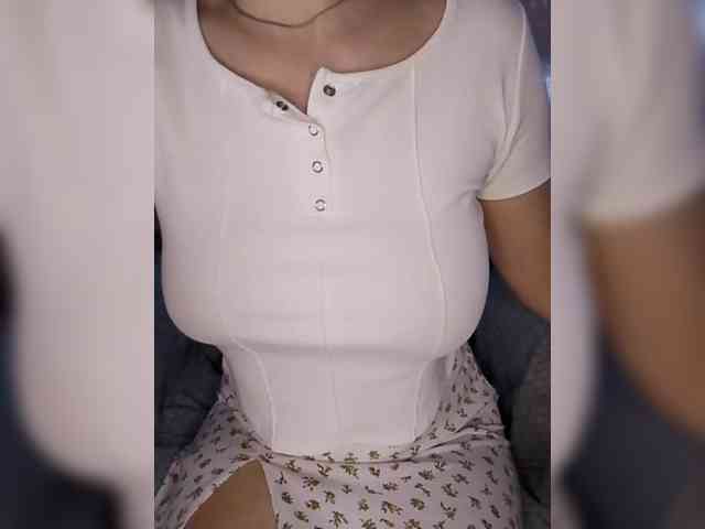 Liza_555 webcam