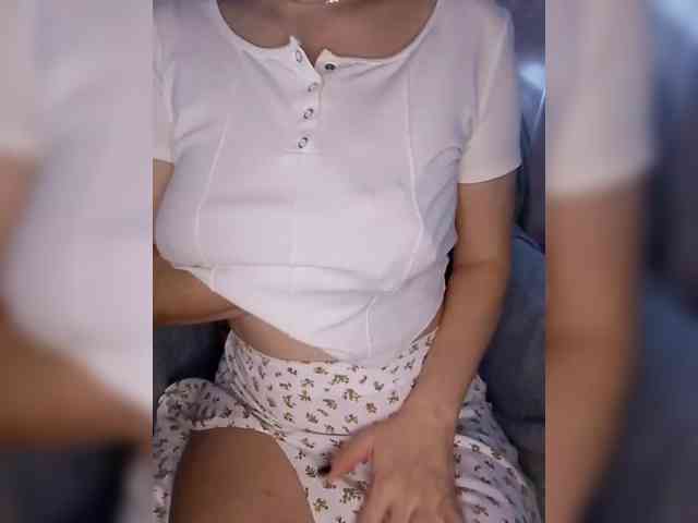 Liza_555 webcam