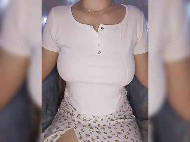 Liza_555 webcam