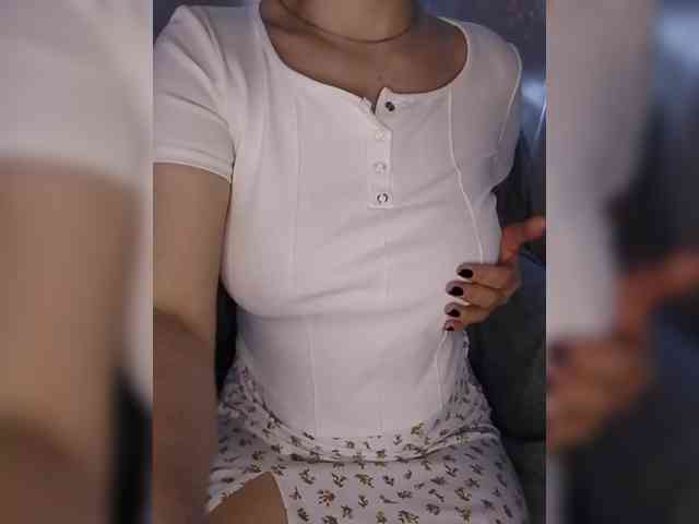 Liza_555 webcam