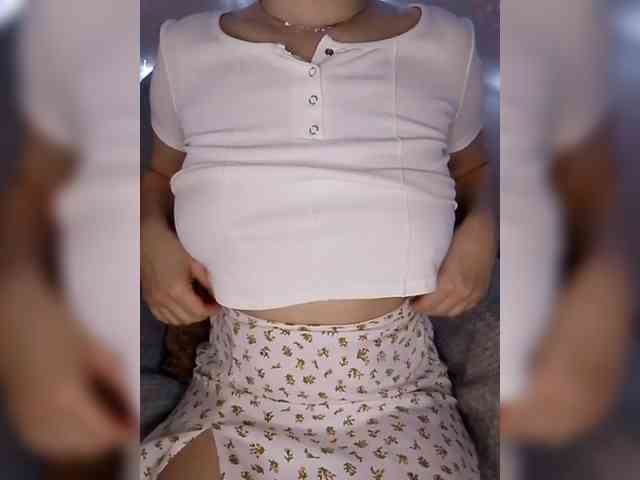 Liza_555 webcam