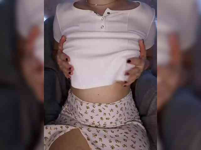 Liza_555 webcam