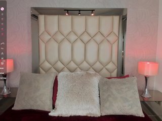 DollyConnor Porn Show