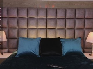 DollyConnor Porn Show