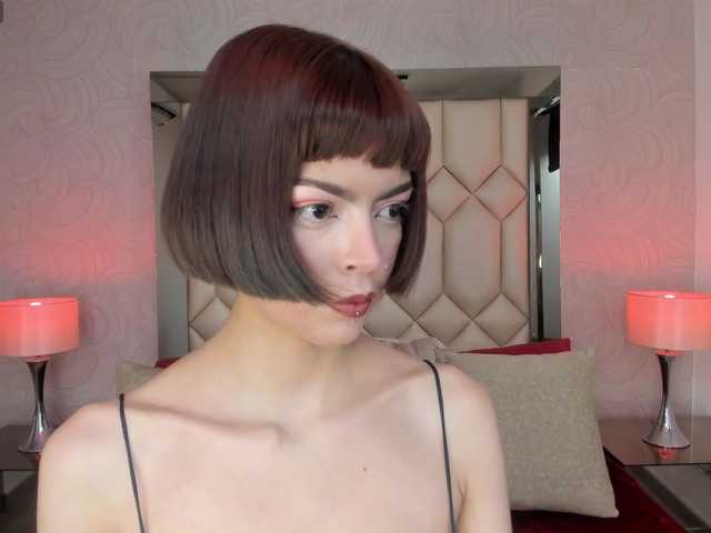 DollyConnor's BongaCams show and profile