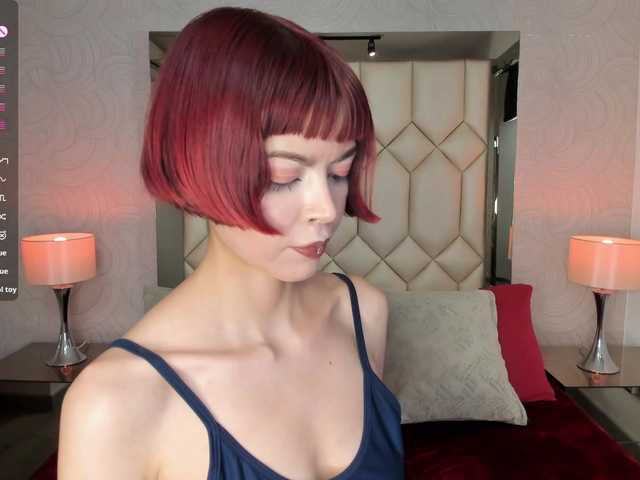 DollyConnor's BongaCams show and profile