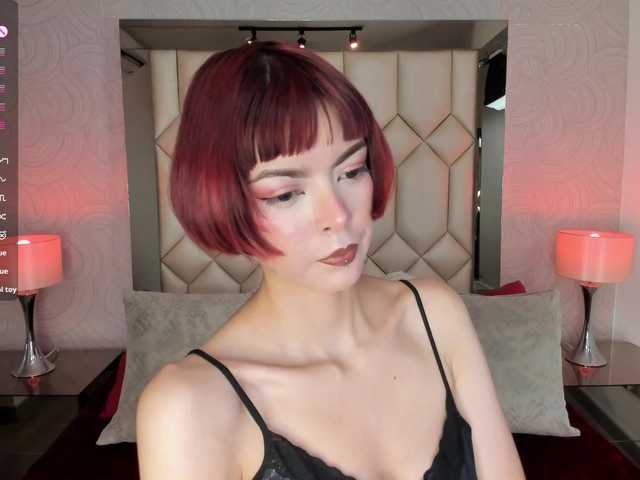 DollyConnor from BongaCams