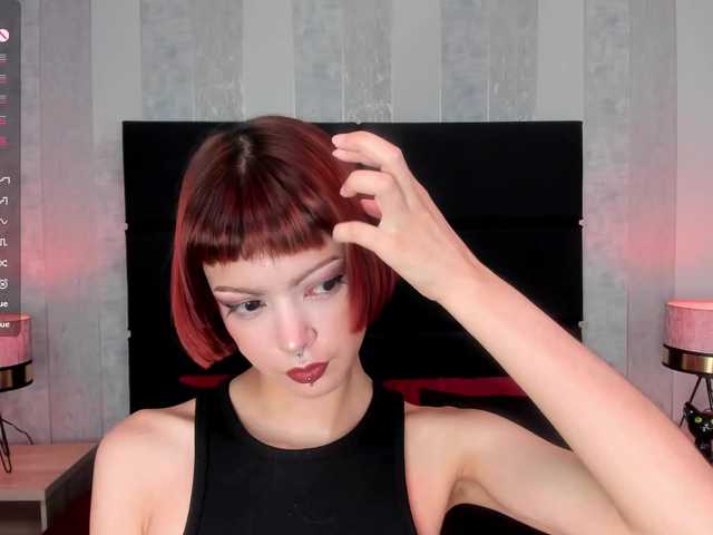  DollyConnor chat room