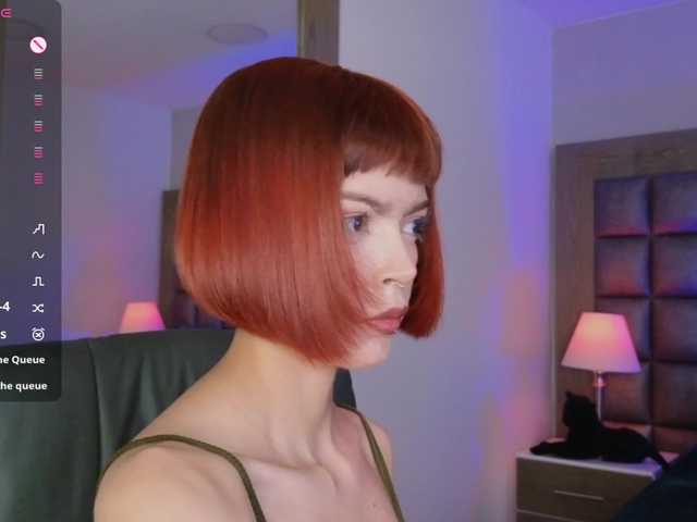  DollyConnor chat room