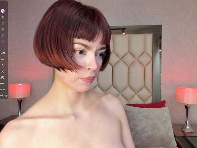 DollyConnor's BongaCams show and profile