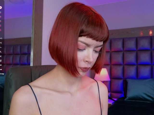  DollyConnor chat room