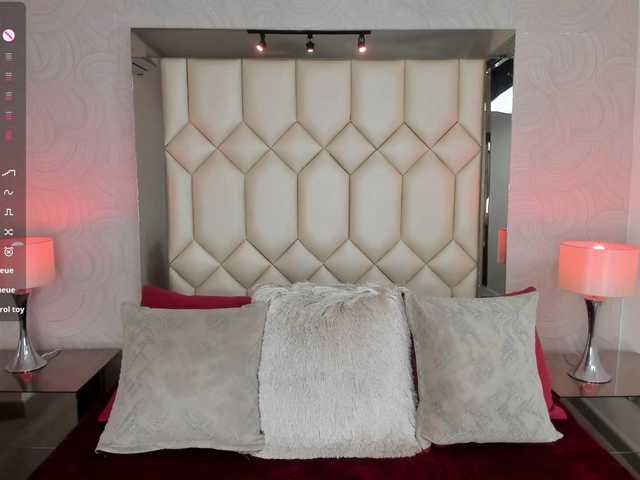 DollyConnor's BongaCams show and profile