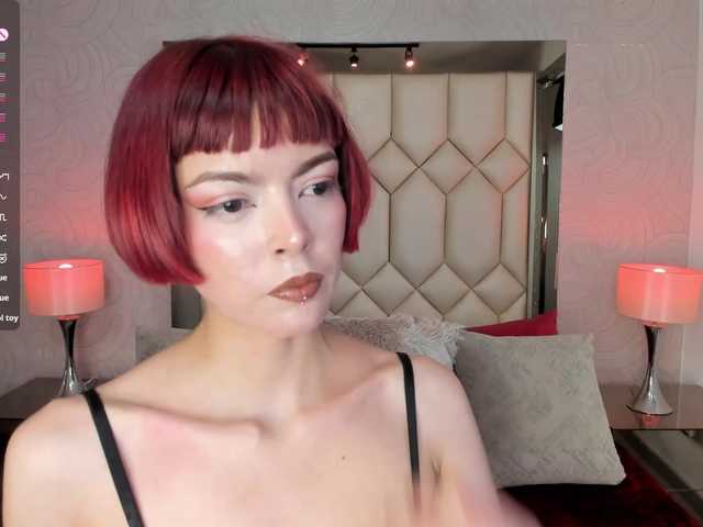 DollyConnor's BongaCams show and profile