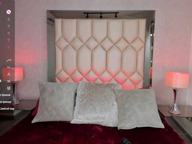 DollyConnor's BongaCams show and profile