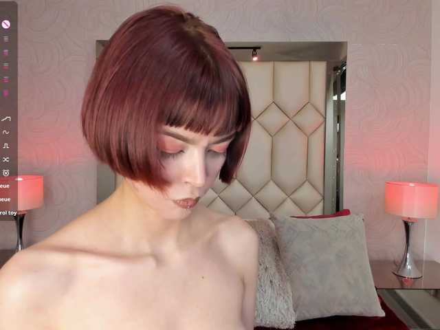 DollyConnor's BongaCams show and profile