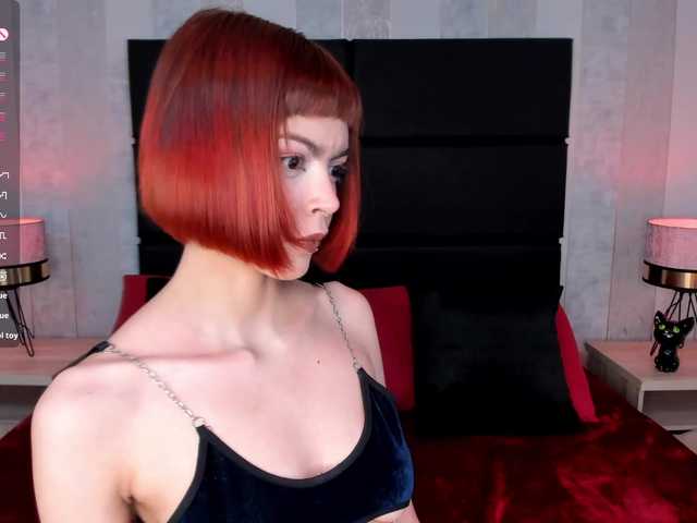 DollyConnor's BongaCams show and profile