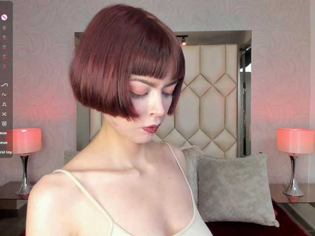 DollyConnor's BongaCams show and profile