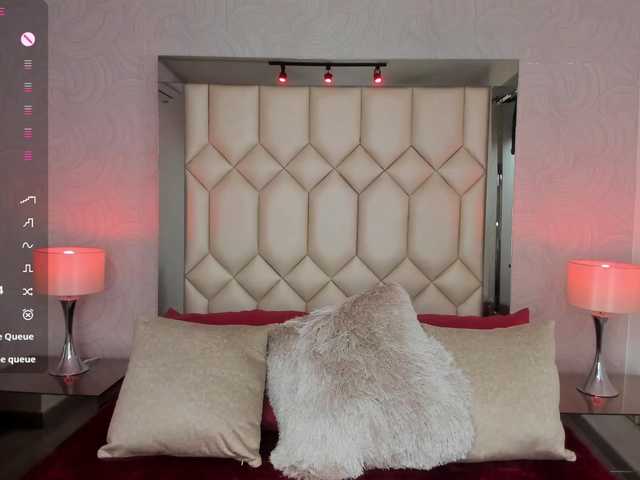 DollyConnor's BongaCams show and profile