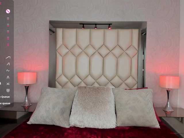 DollyConnor's BongaCams show and profile