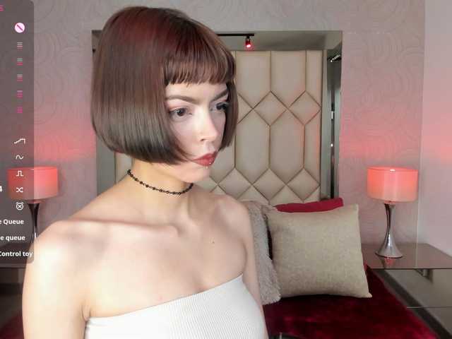 DollyConnor's BongaCams show and profile