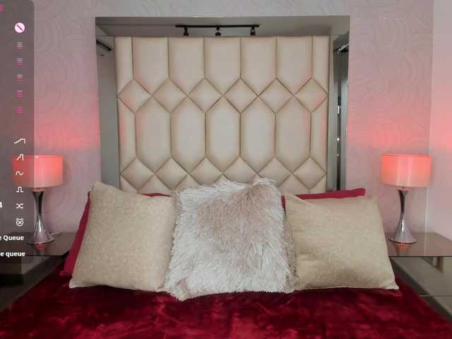 DollyConnor's BongaCams show and profile