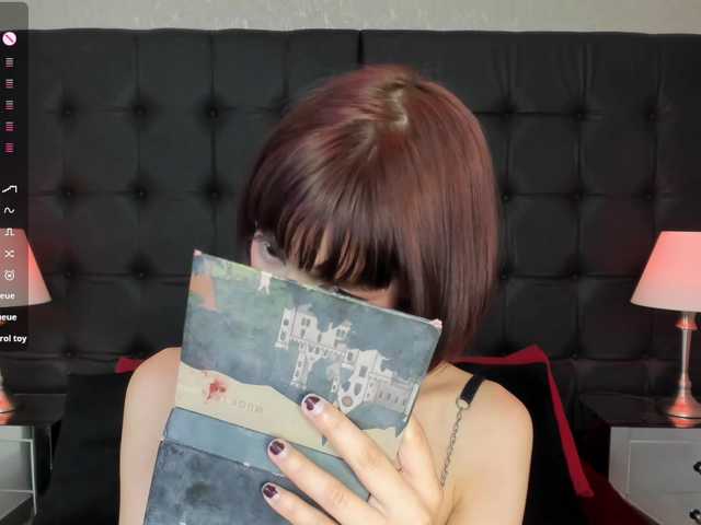 DollyConnor's BongaCams show and profile