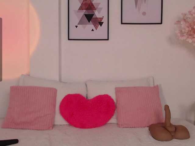 karlacortes1's BongaCams show and profile