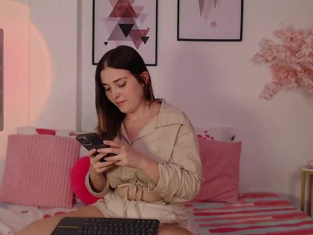 karlacortes1's BongaCams show and profile