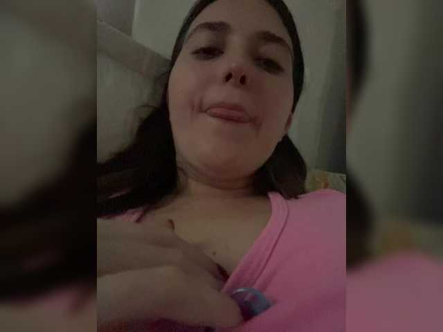 karlacortes1's BongaCams show and profile