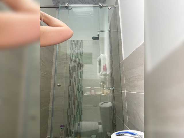 karlacortes1's BongaCams show and profile