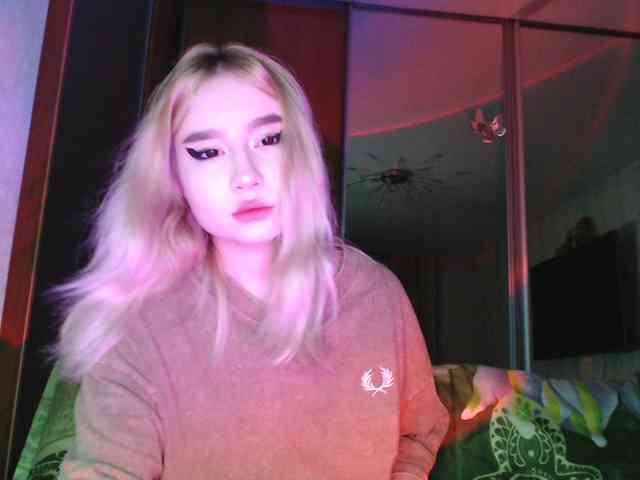 LilCharliey webcam