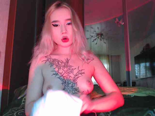 LilCharliey webcam