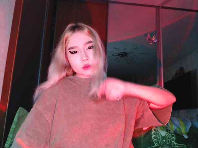 LilCharliey webcam