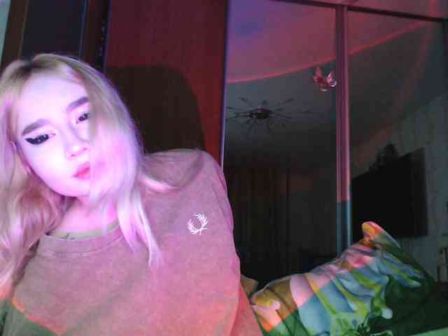 LilCharliey webcam