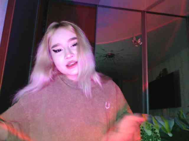 LilCharliey webcam
