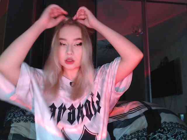 LilCharliey webcam