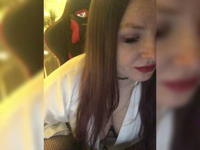 molly-5's BongaCams show and profile