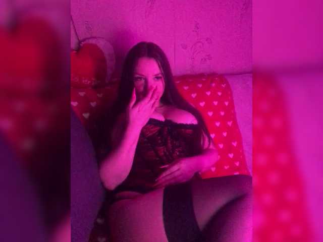 molly-5's BongaCams show and profile