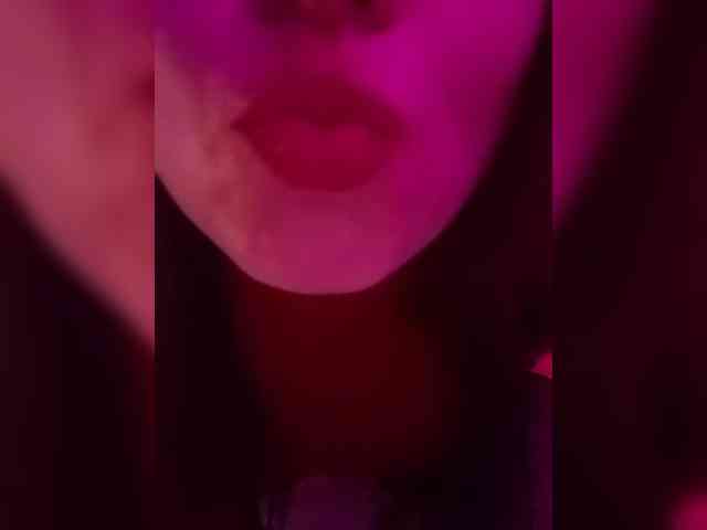 molly-5 Live Webcam on BongaCams