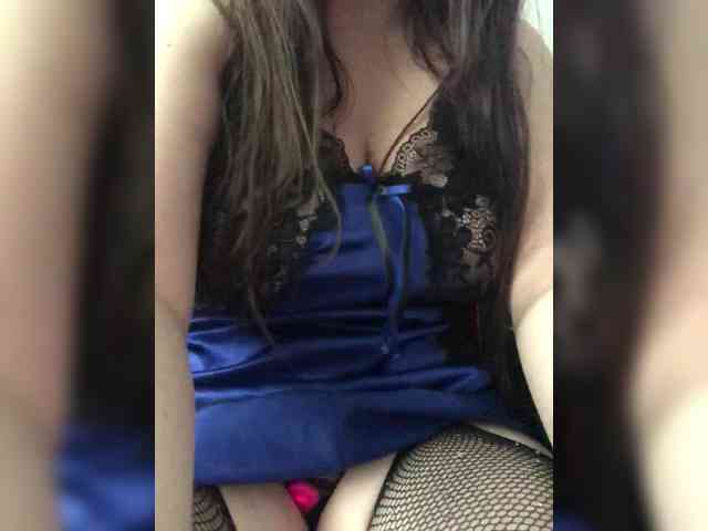 MollyGame webcam