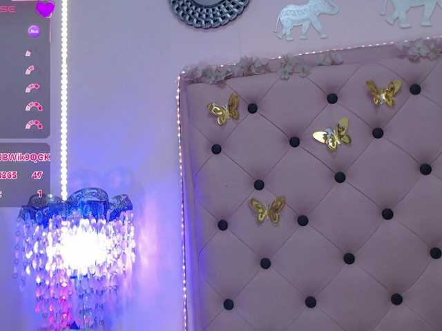 EmmaPink3 Live Cam on BongaCams