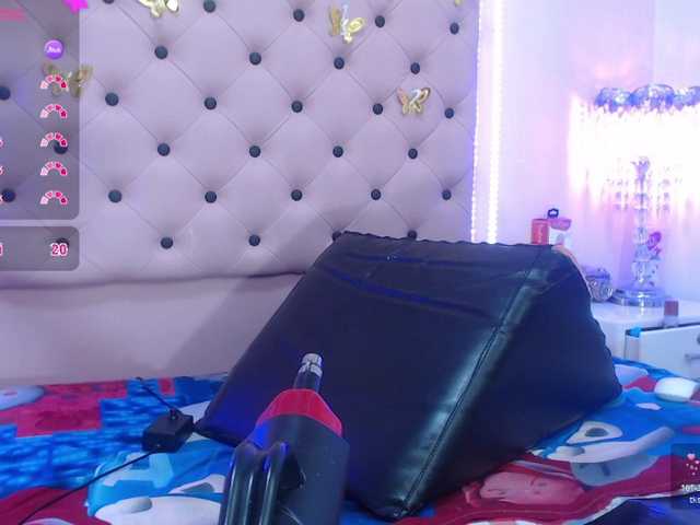 EmmaPink3's BongaCams show and profile