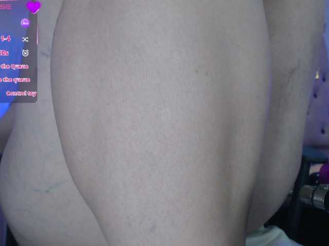 EmmaPink3's BongaCams show and profile