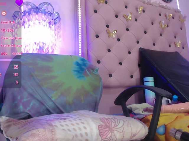 EmmaPink3's BongaCams show and profile