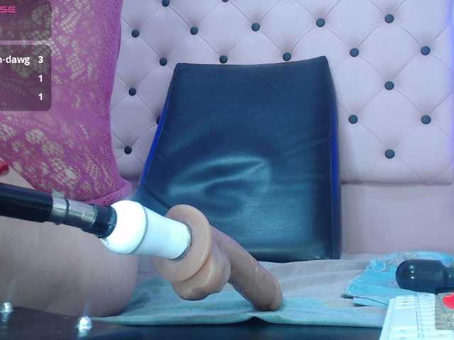  EmmaPink3 chat room